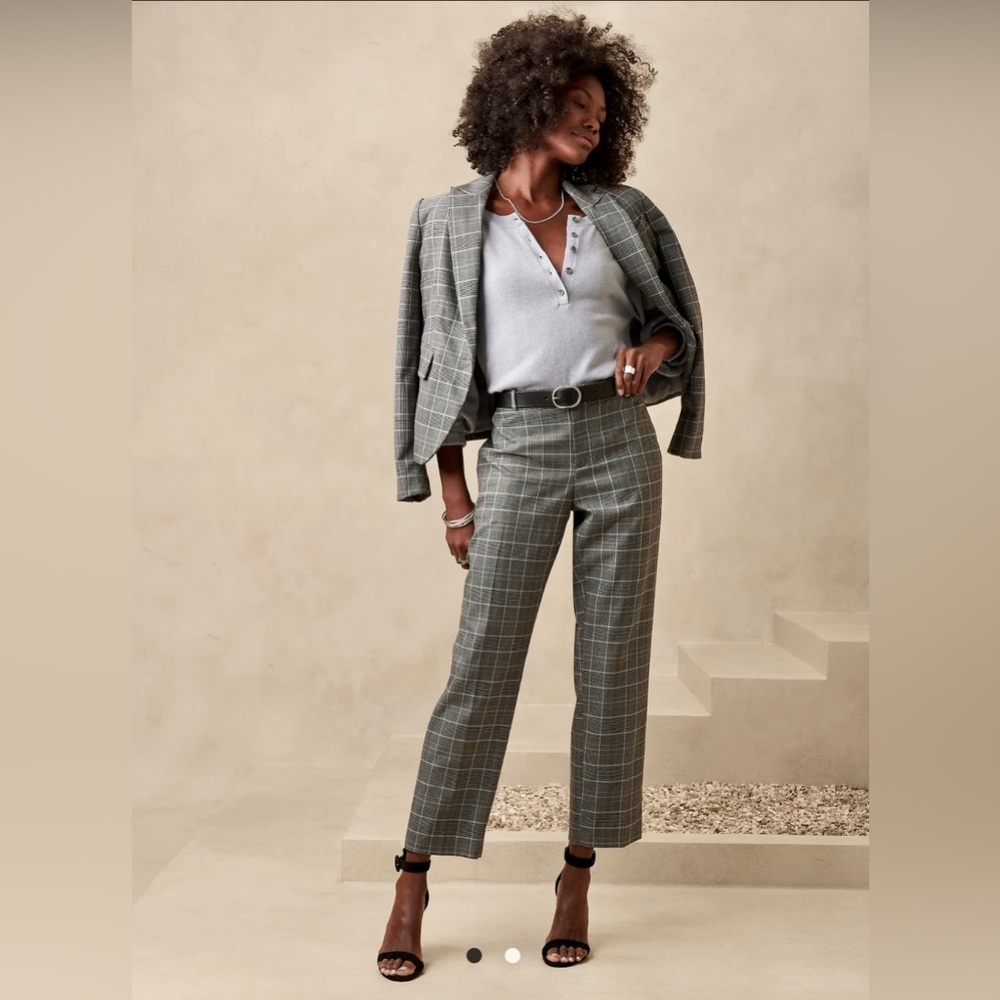 Banana Republic Gray Plaid Straight Leg Pants